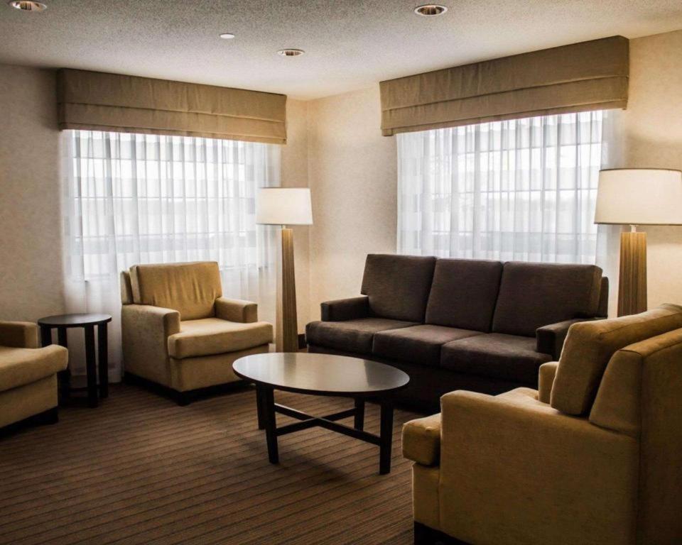 Sleep Inn Geistown Extérieur photo